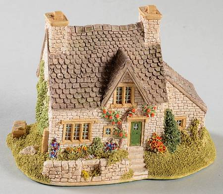 English Cottages Tillers Green - No Box
