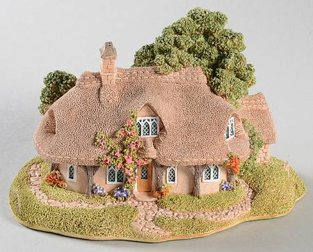 English Cottages Rustic Root House - Boxed