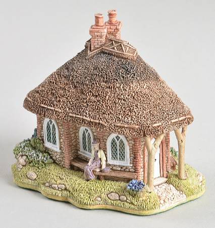 English Cottages Pipit Toll - Boxed