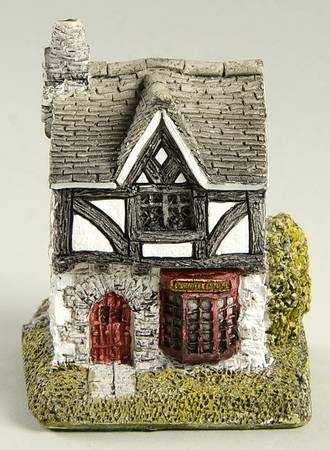 English Cottages Tuck Shop-Ver 1 (10 Windows) - Wtih Box Bx385