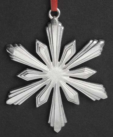 Annual Snowflake Ornaments 2004 Snowflake - No Box