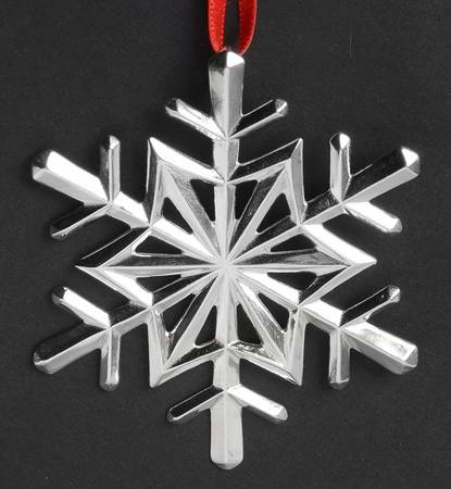 Annual Snowflake Ornaments 2003 Snowflake - With Box