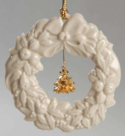 Holiday Charm Wreath - Boxed