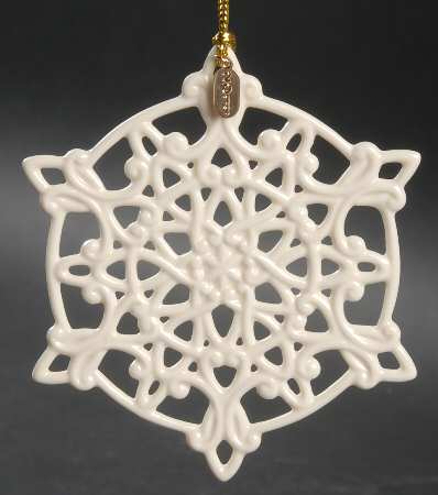 Snow Fantasies Snowflake 2011-Snowflake - With Box