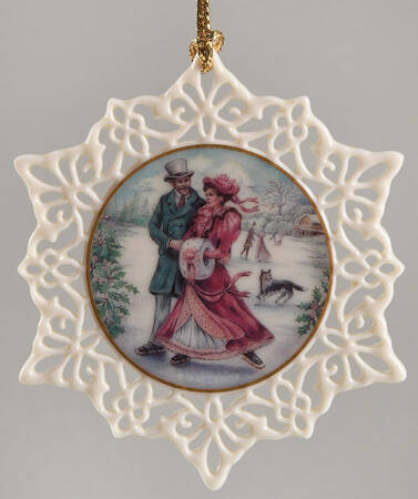 Victorian Lace Skaters - Boxed