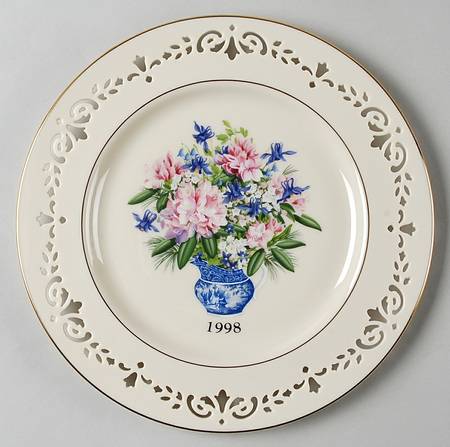 Colonial Bouquet Rhode Island - No Box