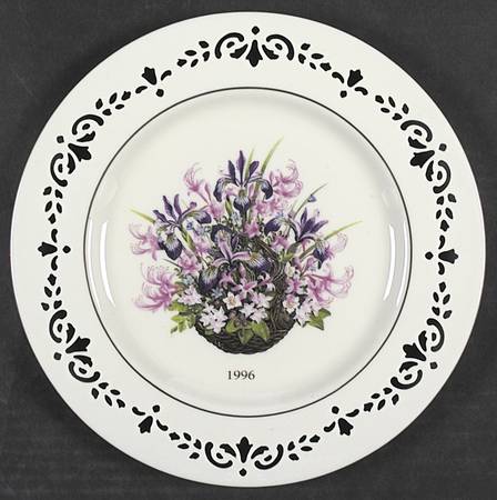 Colonial Bouquet Massachusetts - Boxed
