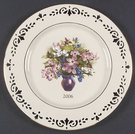 Colonial Bouquet North Carolina - Boxed