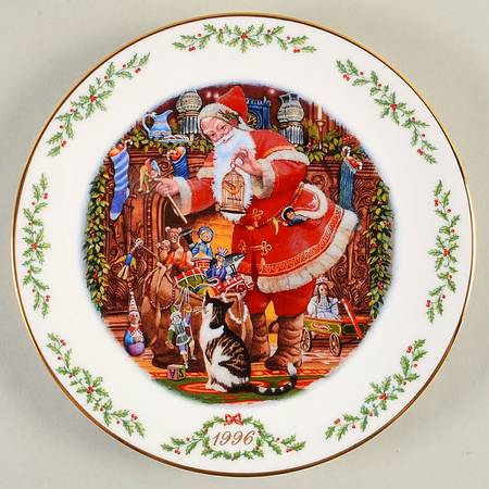 International Victorian Santas Victorian Santa - Boxed