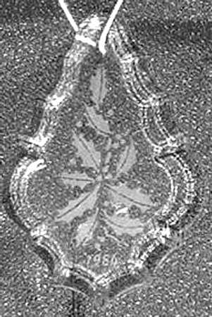 Crystal Pendant Holly - Boxed