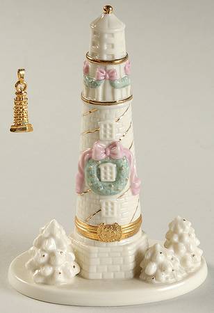 Lighthouse Treasure Box Collection Holiday Harbor - Boxed