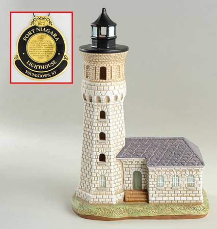 Atlantic Region Lighthouse  Fort Niagara, Youngstown, Ny - With Box