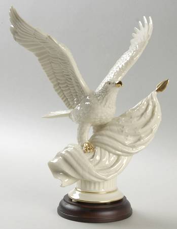 Classic Ivory Animals Eagle Of Freedom - No Box