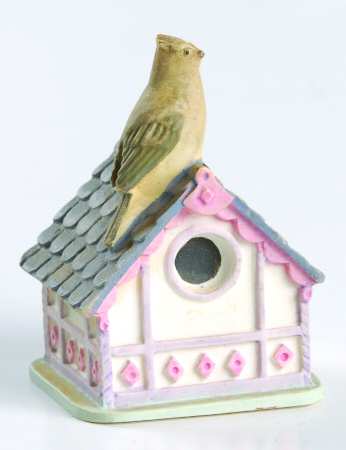 Garden Birdhouse Thimble Collection Tufted Titmouse On Swiss Chalet - No Box
