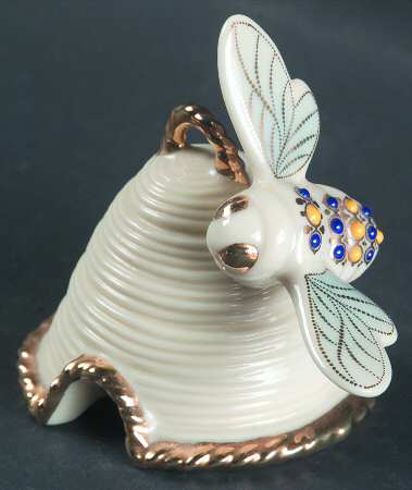 Secret Garden-Miniature Figures Beehive - Boxed