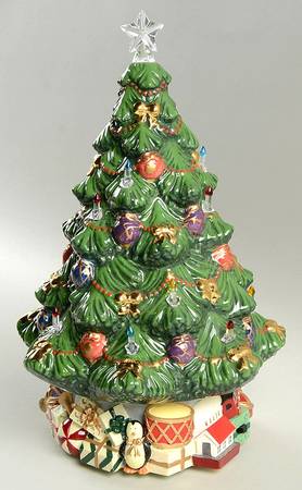 Holiday Village Figurals Christmas Tree Centerpiece-O Tannenbaum - Boxed