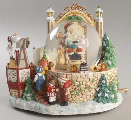 Holiday Village Figurals Santa Claus Is Coming To Town - Boxed