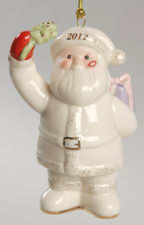 Annual Santa-Ornament Meet Me Under The Mistletoe - No Box