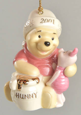 Annual Pooh Ornaments A Honey Of A Holiday - With Box