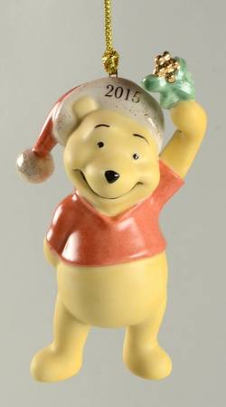 Annual Pooh Ornaments Kiss Me Pooh - Boxed