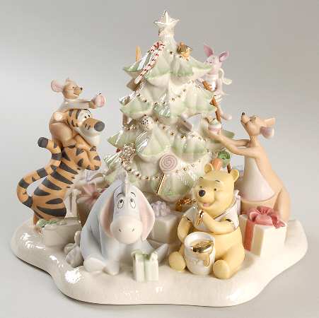 Winnie The Pooh Collection Pooh's Tree Trimming Party - Boxed