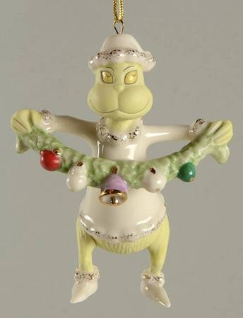 Grinch Classic Ornaments Grinch Grabs The Garland  - Boxed