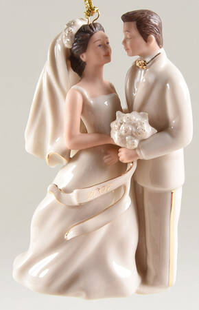 Bride And Groom Ornaments 2007-Bride & Groom Caucasian - Boxed
