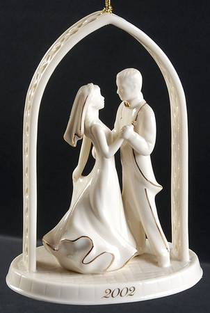 Bride And Groom Ornaments 2002-Bride And Groom Arch - Boxed