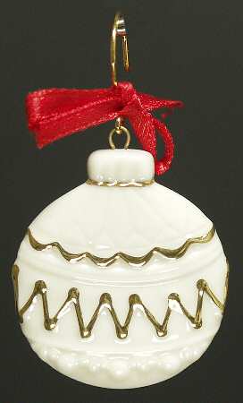 Holiday Delights Tree Ball Ornament - No Box