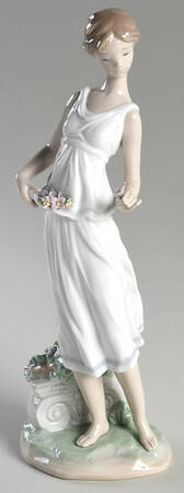 Lladro Collector Society Figurines Flowers For A Goddess-2006 - Boxed