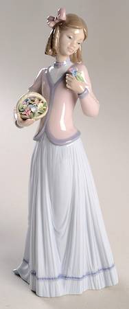 Lladro Collector Society Figurines Innocence In Bloom-1996 - Boxed