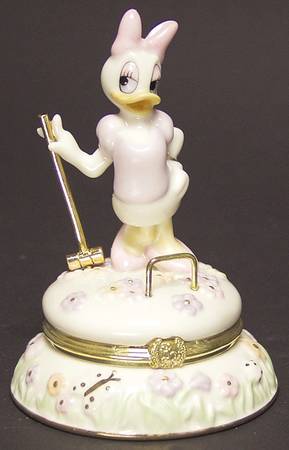 Disney Classic Characters Treasure Box Croquet With Daisy - Boxed