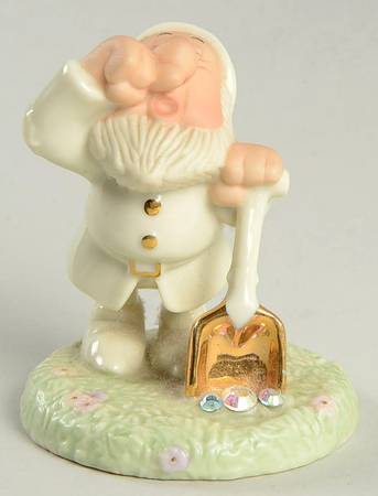 Snow White Miniature Collection Sneezy's Surprise - Boxed