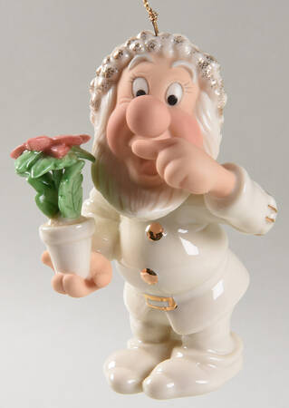 Snow White Ornaments A Sneezy Sort Of Christmas - Boxed