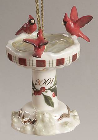 Winter Greetings Annual Ornament 2001- Birdbath - With Box