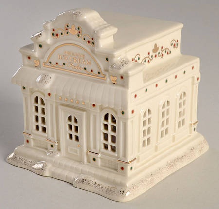 Mistletoe Park Village Ice Cream Parlor - Boxed