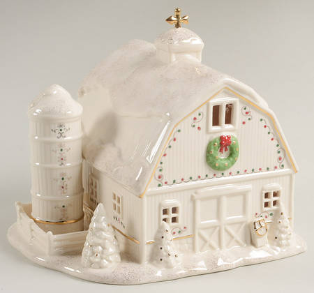 Mistletoe Park Village Barn - Boxed
