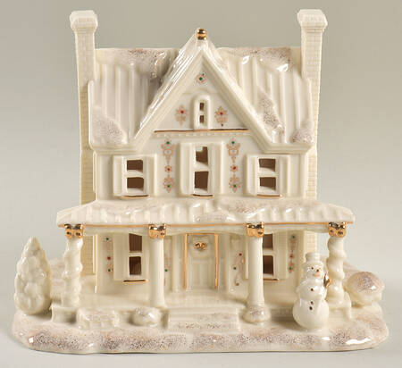 Mistletoe Park Village Farmhouse - Boxed