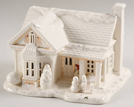 Mistletoe Park Village Lit Figurine 3-Piece Starter Set - Boxed
