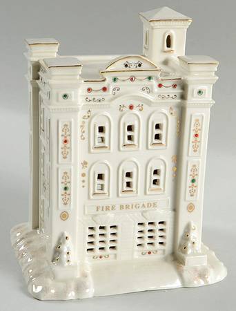 Mistletoe Park Village Fire House - Boxed
