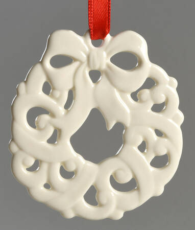 Charms Pierced Wreath Charm - Boxed