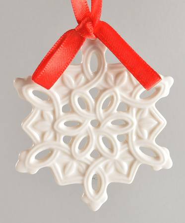 Charms Pierced Snowflake - Boxed