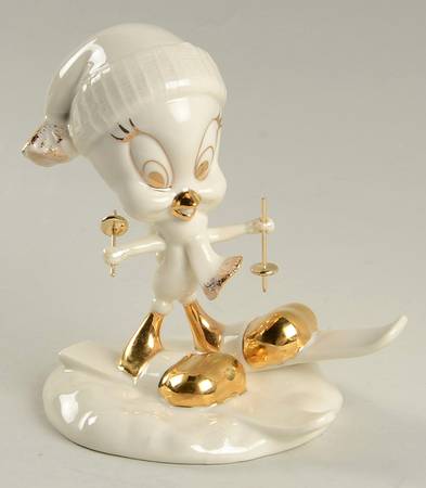 Classic Looney Tunes Tweety Skiing - Boxed