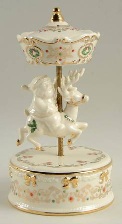 China Jewels Musicals Carousel-Deck The Halls - Boxed
