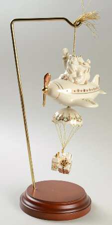China Jewels Musicals Santa  Around The World - Boxed