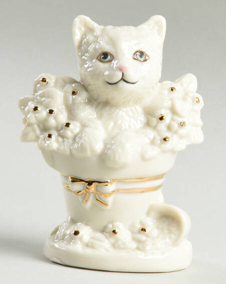 Classic Cat Collection Cat In Flower Basket - Boxed