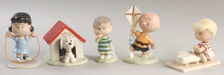 Peanuts Figurines Celebrate Peanuts -60th Anniversary 5pc - Boxed