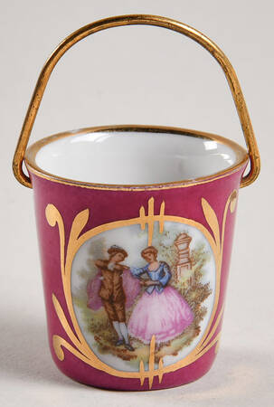Limoges Miniature Figurines & Giftware Ice Bucket - Red Courting - No Box