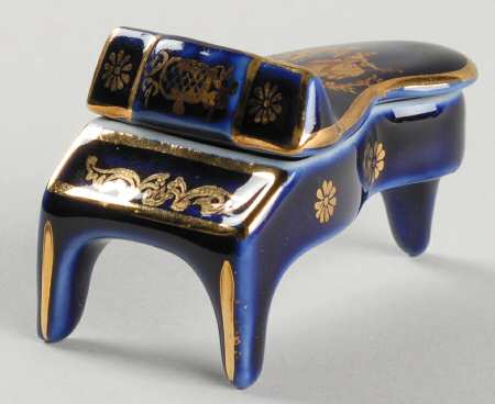 Limoges Miniature Figurines & Giftware Piano Box-W-2 1/2" - No Box