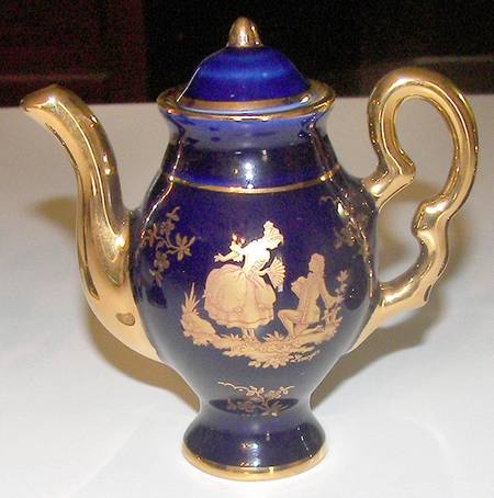 Limoges Miniature Figurines & Giftware Coffee Pot Footed - Proposal - No Box